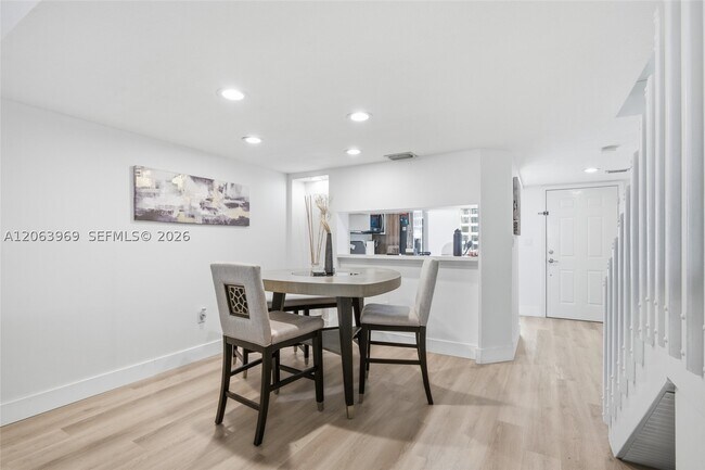 Building Photo - 8855 SW 131st Ct