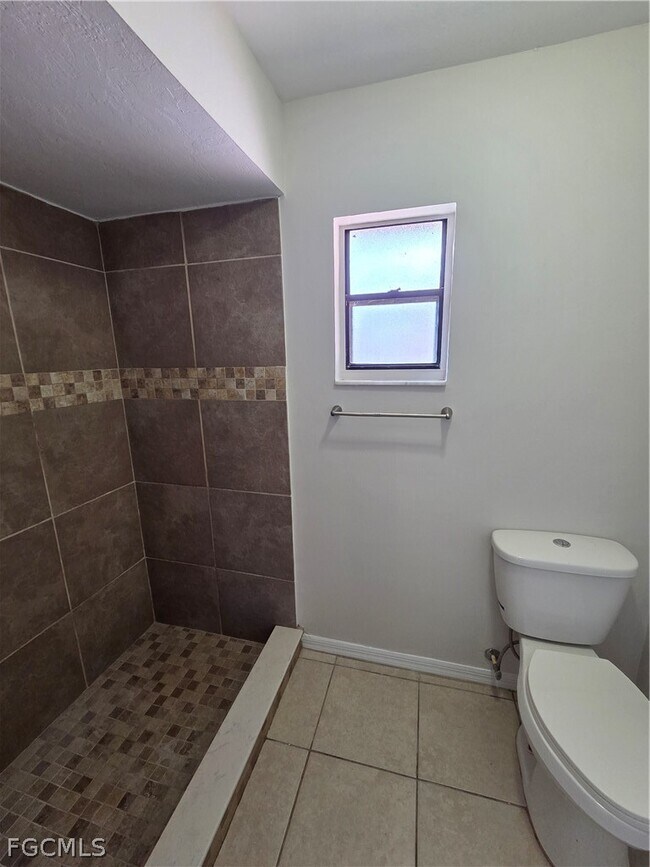 Building Photo - 5868 Littlestone Ct