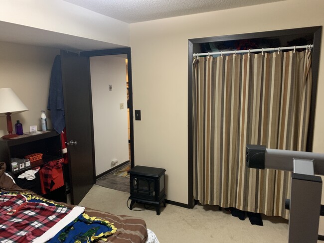 Bedroom 2 - 11656 54th St NE