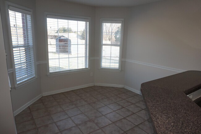 Building Photo - 5144 Jon Oak Dr