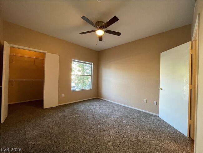 Building Photo - 45 Maleena Mesa St