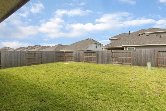 Building Photo - 5127 Blessing Dr