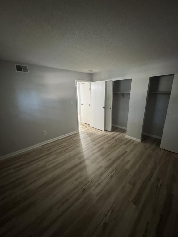 Building Photo - 3811 Rohling Oaks Dr