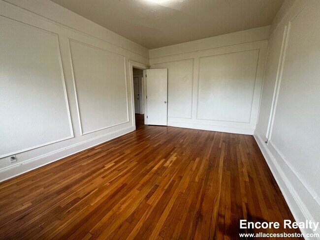 Building Photo - 1687 Commonwealth Ave