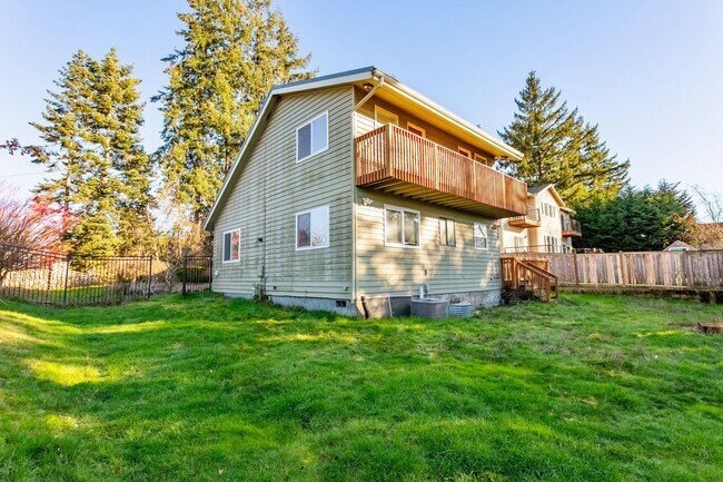 Building Photo - Spacious Tacoma Home for Rent – Available Now!