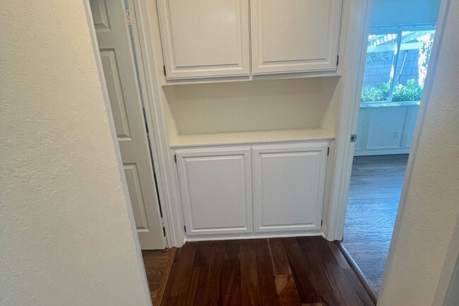 Building Photo - 14823 Maywood Dr