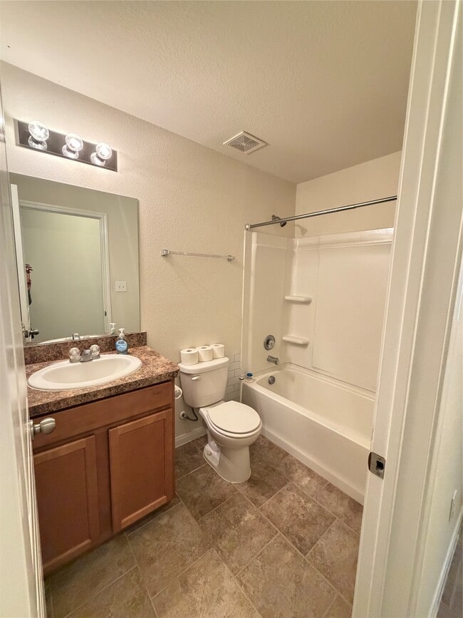 Building Photo - 2538 Bedrock Ln