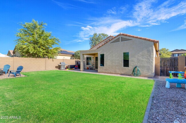 Building Photo - 7566 W Congressional Way