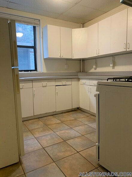 Building Photo - 441 Cambridge St