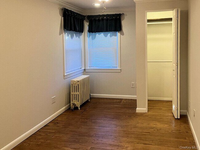 Building Photo - 1 Overlook Dr