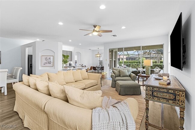 Building Photo - 13060 Sail Away St