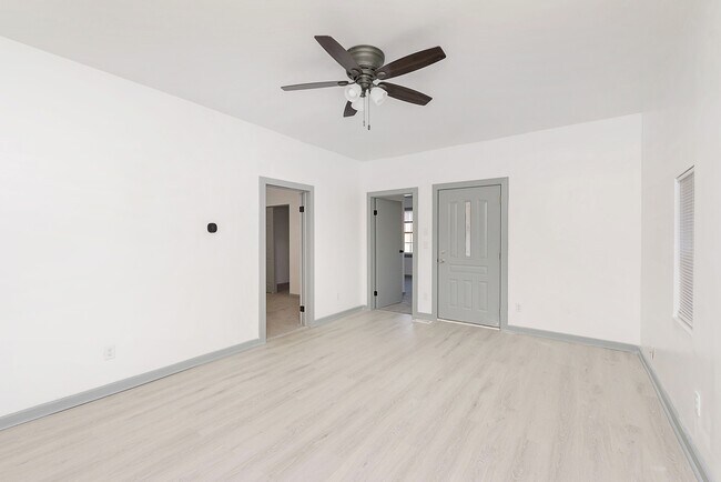 Building Photo - 1229 Spann Ave