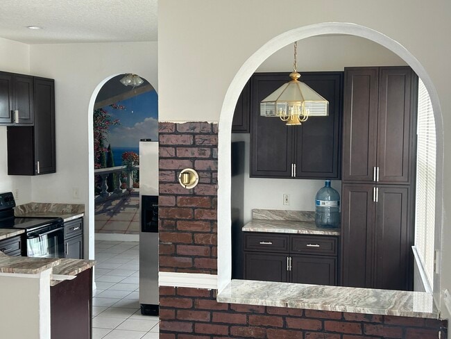 Building Photo - 1752 Cambridge Village Ct