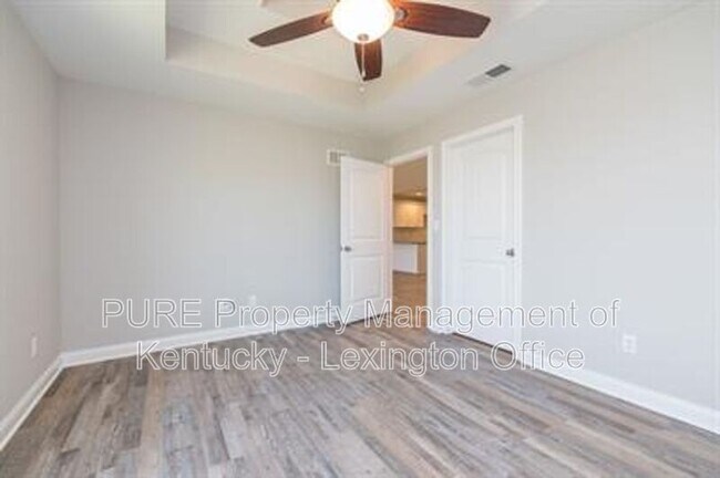 Building Photo - 727 Leeward Ct