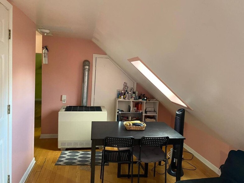 Building Photo - 2843 S Kildare Ave