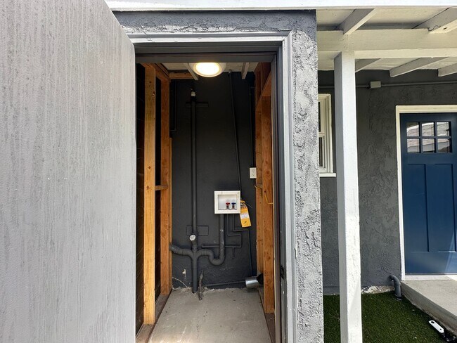 Building Photo - Newly remodeled 1BD/BA apartment home for rent in South Park!