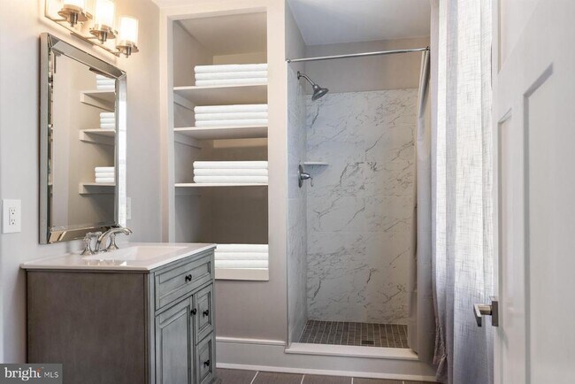 Building Photo - 4981 New Rd