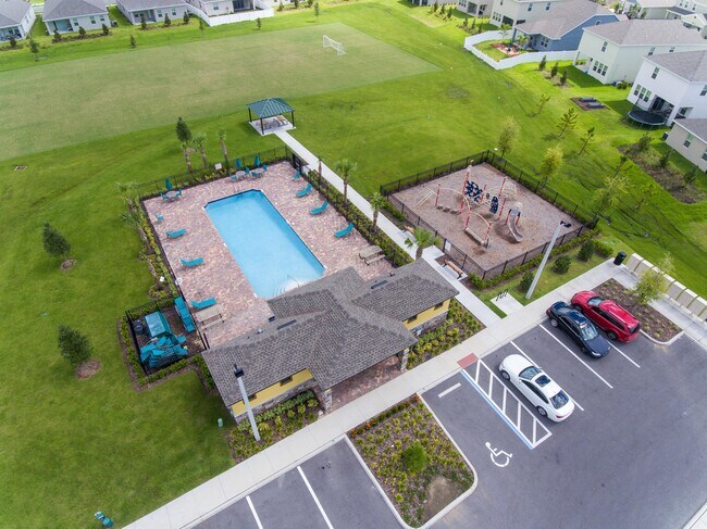 Building Photo - 4410 Seven Canyons Dr