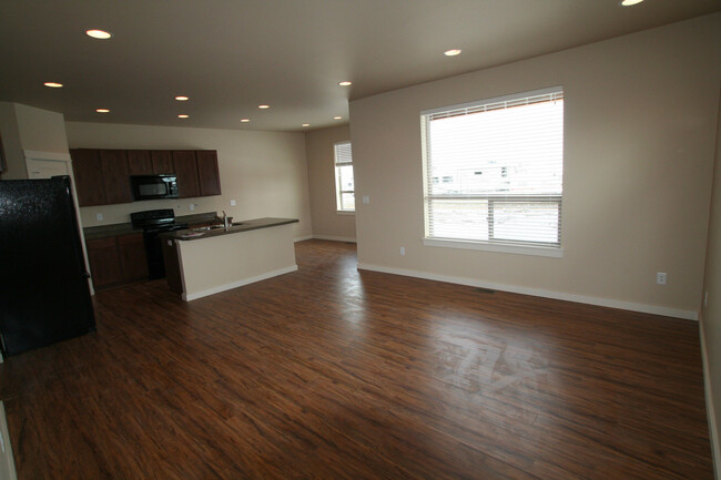 Building Photo - Gooch Hill 1