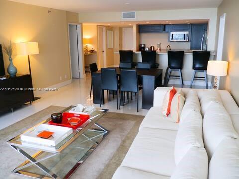 Building Photo - 1717 N Bayshore Dr