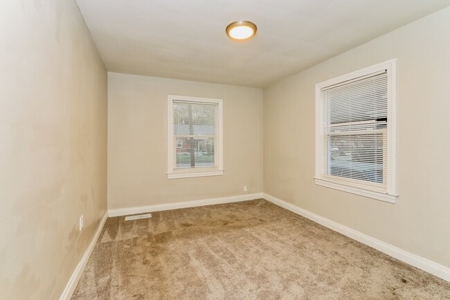 Building Photo - 1620 Catalpa St
