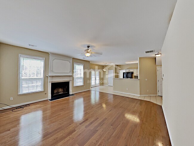 Building Photo - 138 Parkstone Way