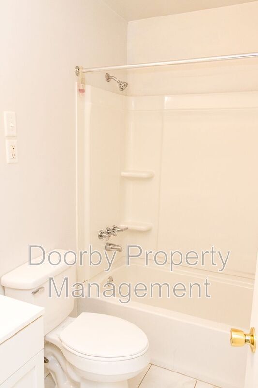 Building Photo - 2027 Lee St