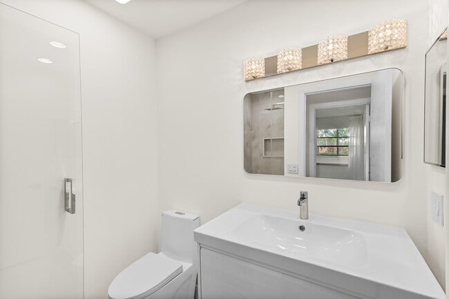 Building Photo - 361 Normandy Ln
