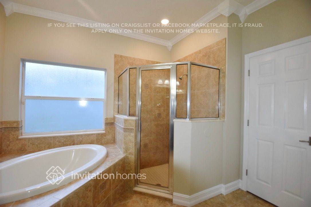 Building Photo - 1410 Emerald Hill Way