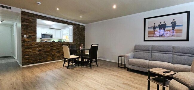 Building Photo - 2965 Pharr Ct S Northwest