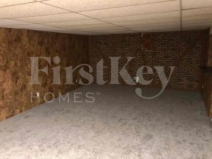 Building Photo - 6863 Foxbend Ct