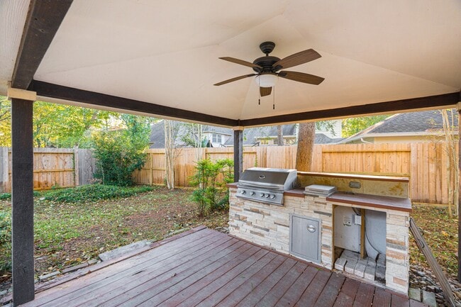 Building Photo - 22 Westwinds Cir