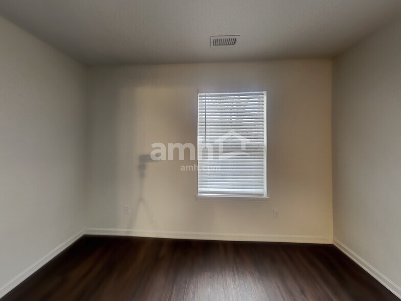 Building Photo - 12757 Sovereign Ln