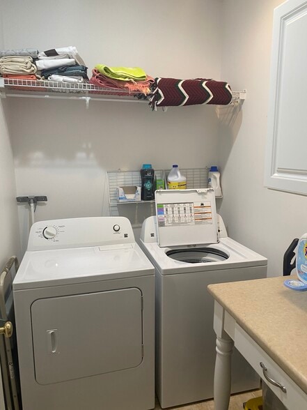 Building Photo - 4639 Harbor View Ter