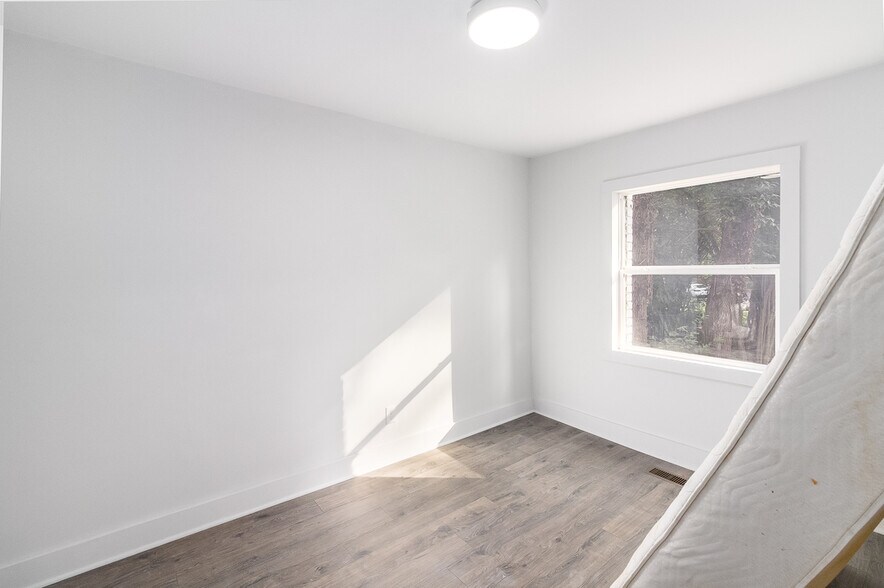 Building Photo - 204 Colleton Rd