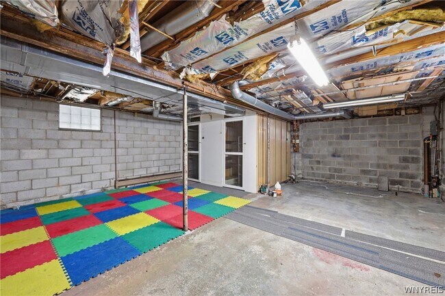 Building Photo - 56 Awood Pl