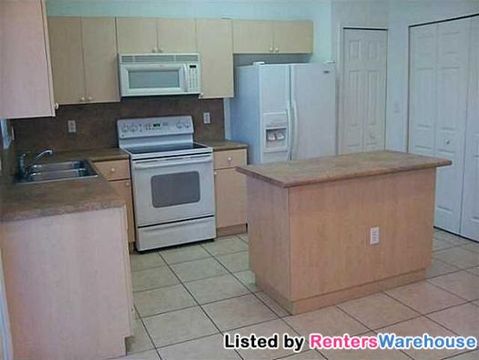 Building Photo - 1623 SE 31st Ct