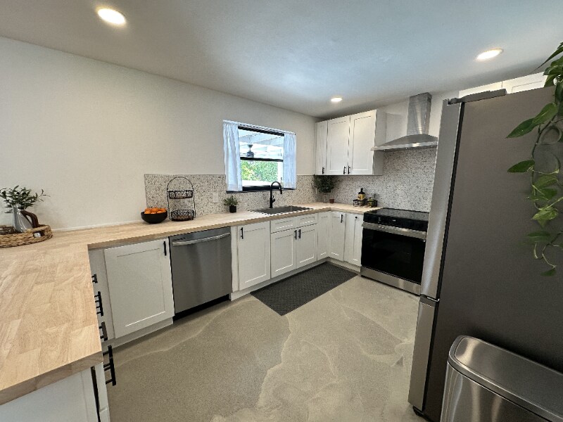 Building Photo - 1118 Brookmont Ave E