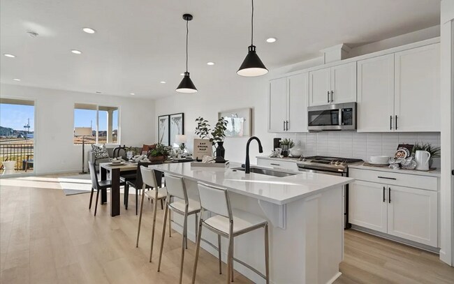 Building Photo - BRAND NEW Spacious 3 Bed 2.5 Bath + Office Townhouse