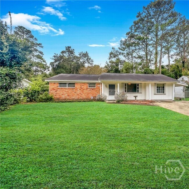 Primary Photo - 2217 Bacon Park Dr