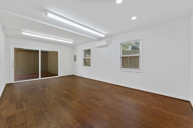 Building Photo - 4206 Law St