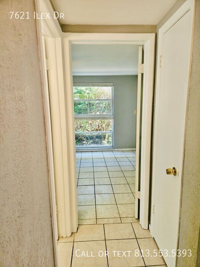 Building Photo - 7621 Ilex Dr