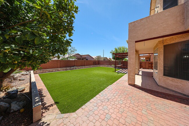Building Photo - RV GATE! Lovely 4 bedroom, 3 bathroom home...