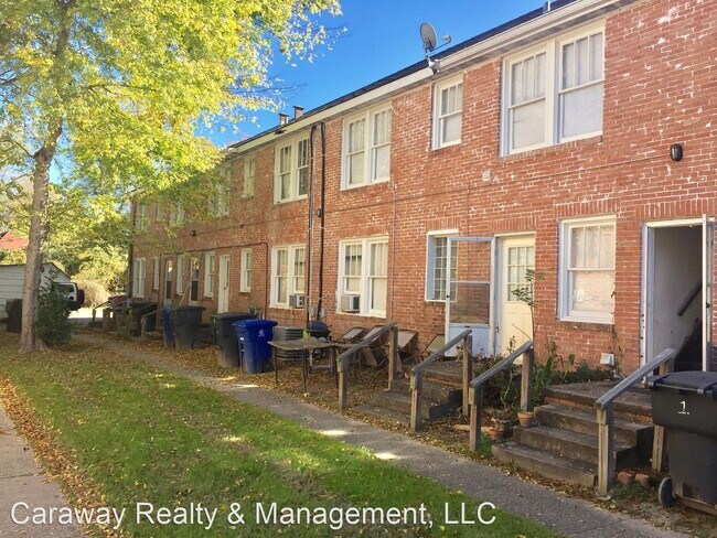 Building Photo - 1 br, 1 bath House - 670 Ockley Dr. #4