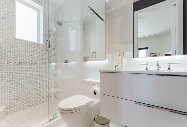 Building Photo - 3916 Island Estates Dr