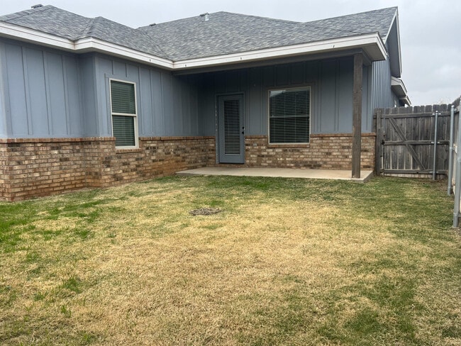 Building Photo - 2507 111th St