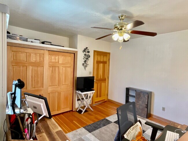 Building Photo - Charming 2-Bedroom Corner Lot Home with Be...
