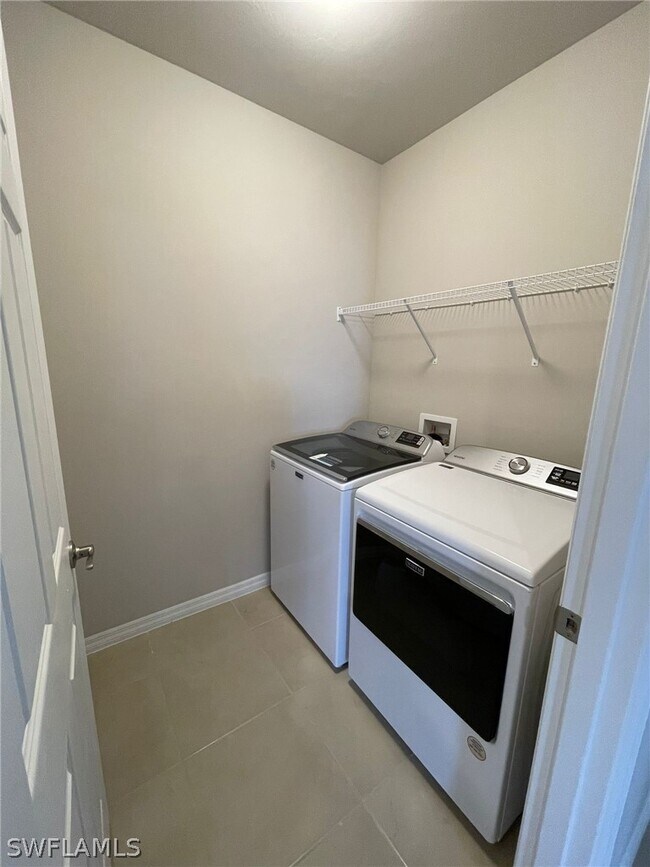 Building Photo - 5215 Butte St