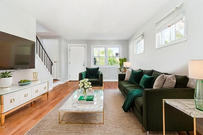 Building Photo - 3705 Midheights Rd