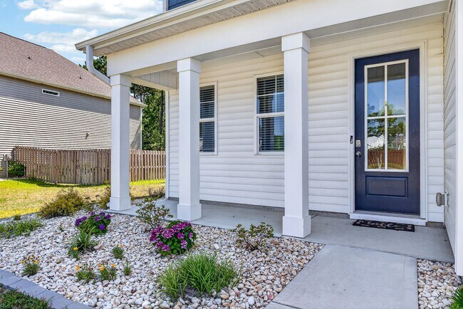 Building Photo - Coastal Living in The Preserve at Tidewater